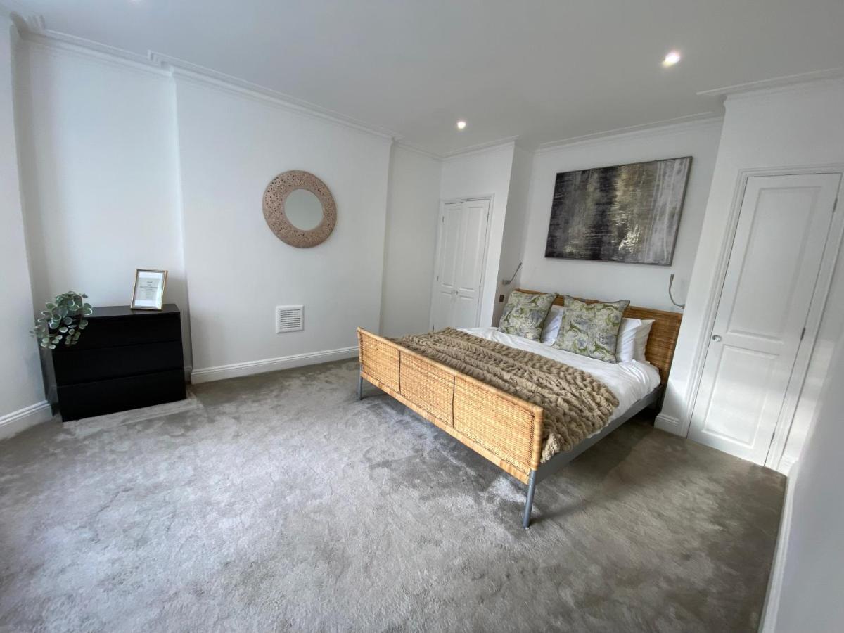 Fantastic Spacious Garden Flat With Own Private Entrance لندن المظهر الخارجي الصورة