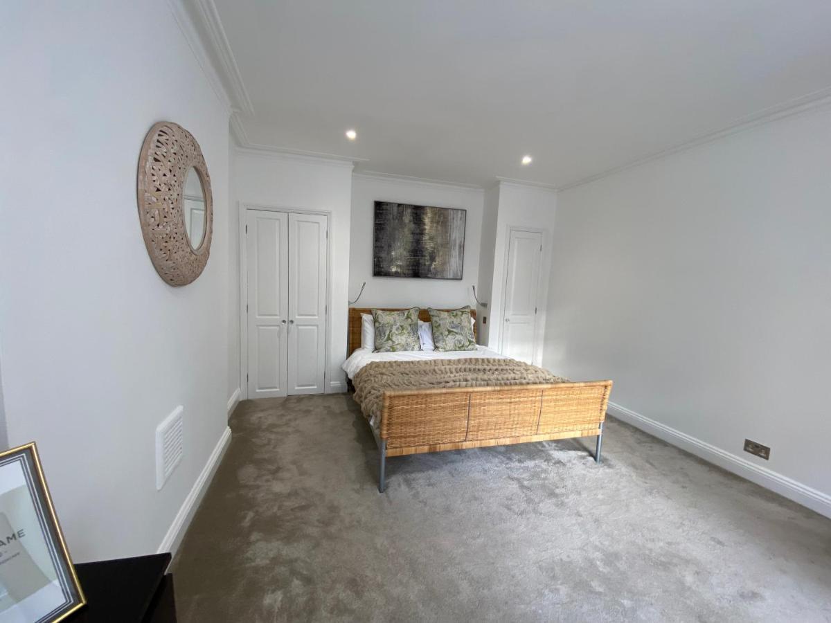 Fantastic Spacious Garden Flat With Own Private Entrance لندن المظهر الخارجي الصورة