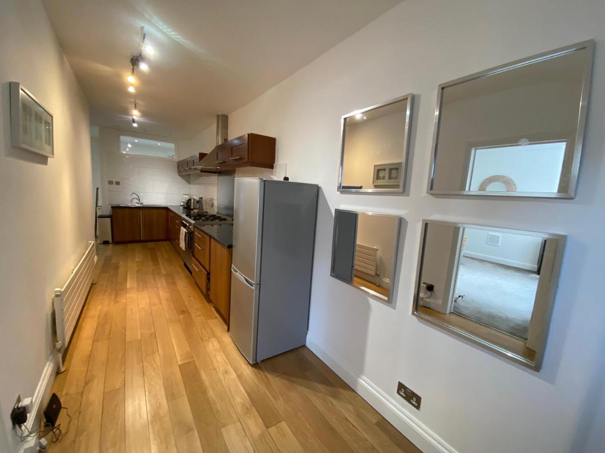 Fantastic Spacious Garden Flat With Own Private Entrance لندن المظهر الخارجي الصورة